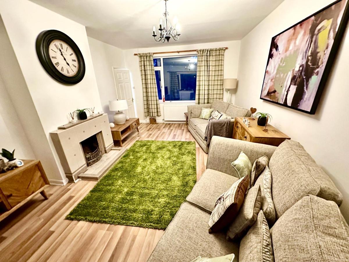 Three Bedroom Rural, Relaxing And Peaceful,Dogs Welcome! With Cymru Holidays Abergavenny Exterior foto